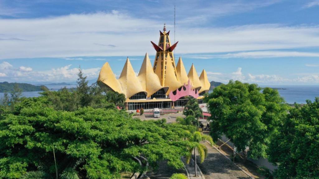 Hotel Grande Lampung Бандар-Лампунг Екстер'єр фото